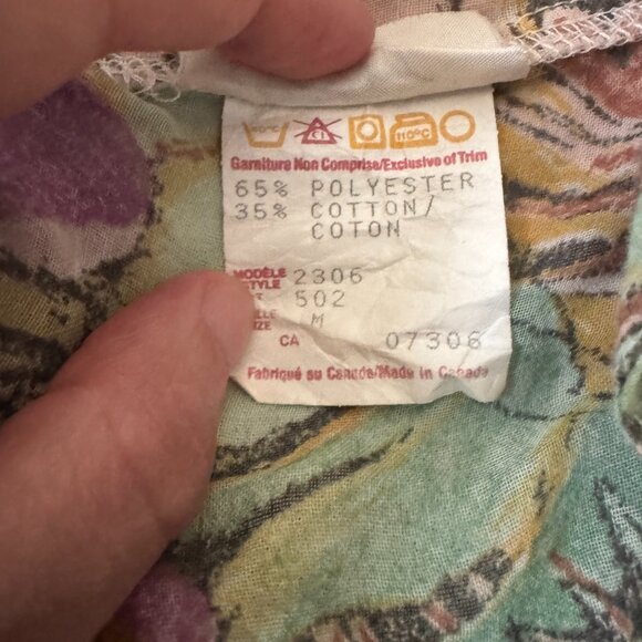 🌺 Vintage Floral Bagg Button-Down Shirt– Size M (Fits S–L) - Picture 4 of 6